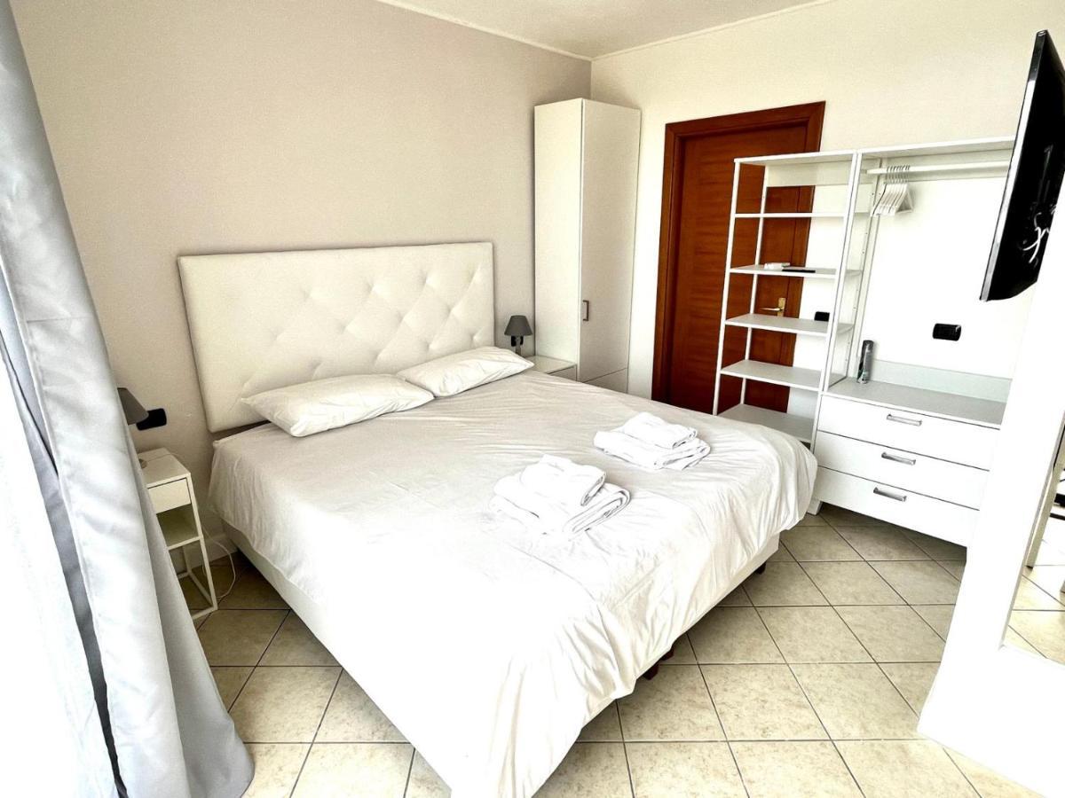 Cape House Vila Albano Laziale Exterior foto